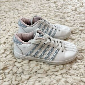 Girls K-Swiss White Light Blue Floral Sneakers Size 13 (Little Girl)